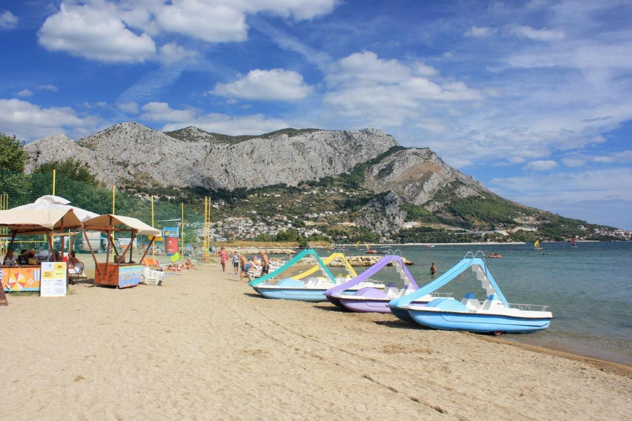 Apartments With A Parking Space Omis - 2745 Экстерьер фото